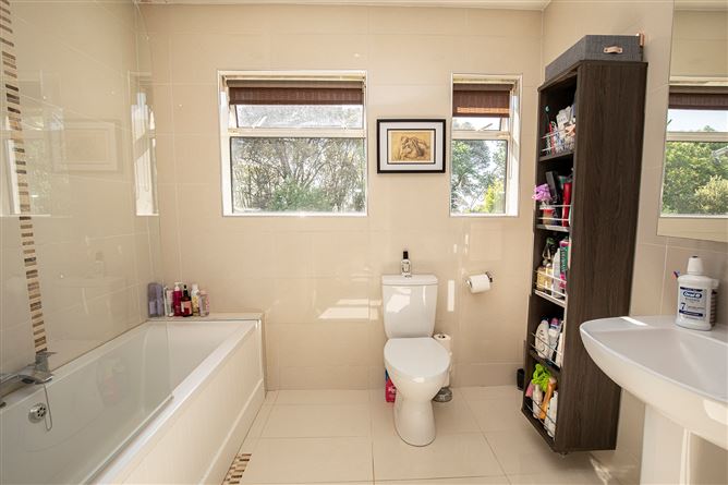 17, Baymount Park, Clontarf, Dublin 3
