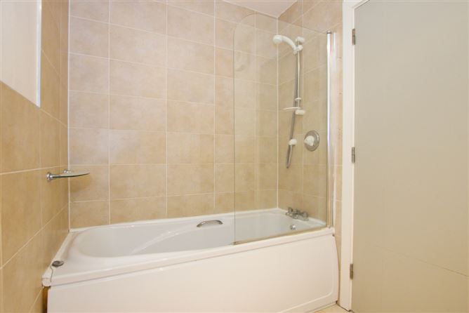 22 The Parade, Bastion Court, Connaught St., Athlone, Co. Westmeath