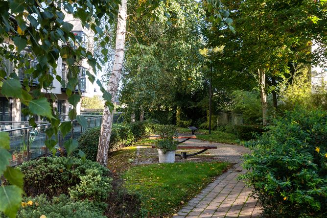 22 The Parade, Bastion Court, Connaught St., Athlone, Co. Westmeath