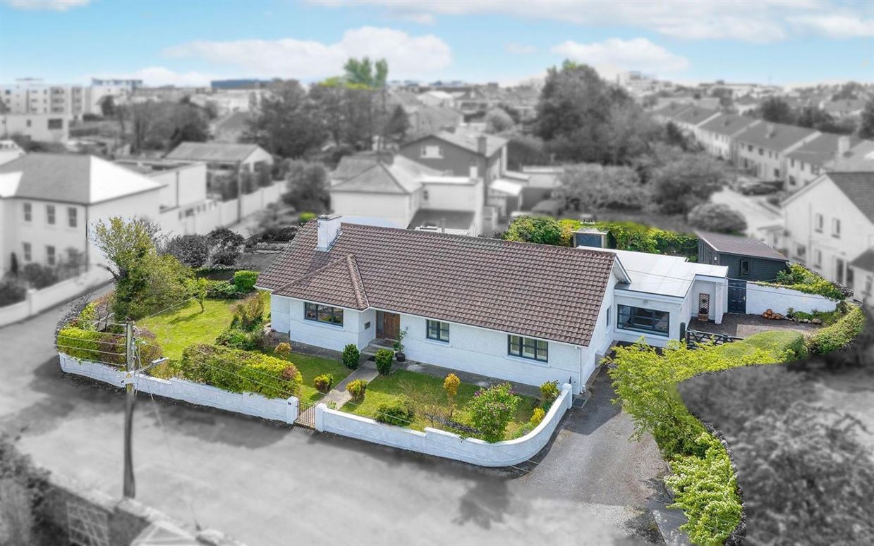21 Lenaboy Park, Salthill, Galway City, Co. Galway