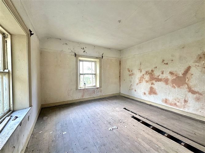 Drumnahoagh House & Lands, Drumnahoagh, Letterkenny, Co. Donegal