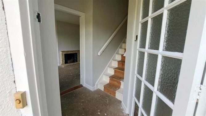 2 Woodlands Avenue, Dromahair, Leitrim
