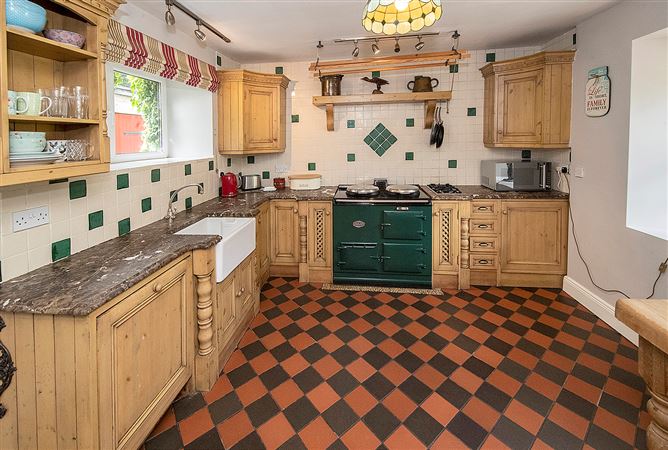 Photo 13 of 46 — Vine Park House, Curraglass, Co. Cork