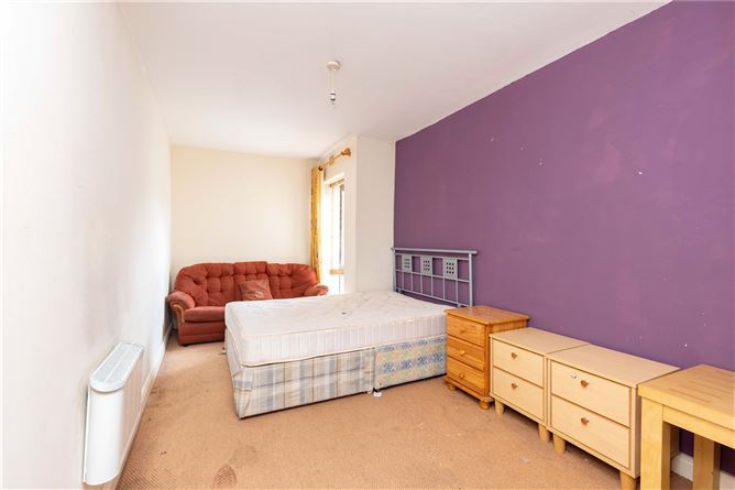 23 Johnston Court, Church Street, Cavan