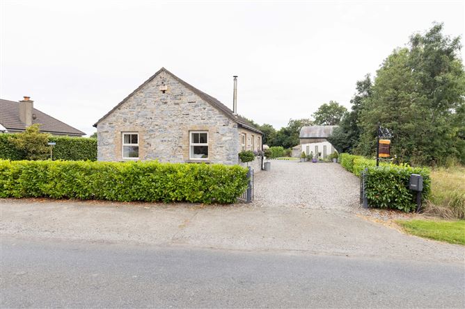 Strawberry Cottage, Curtistown, Kilmessan, Co. Meath