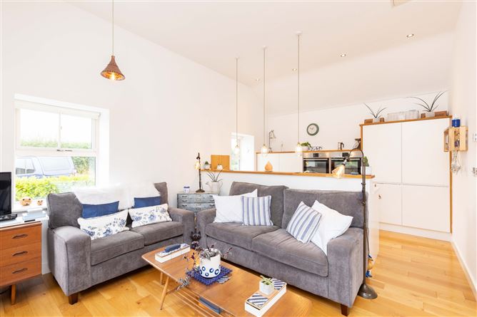 Strawberry Cottage, Curtistown, Kilmessan, Co. Meath