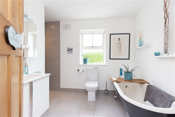 Strawberry Cottage, Curtistown, Kilmessan, Co. Meath