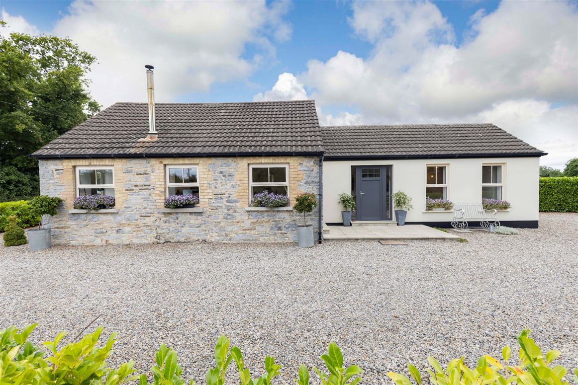 Strawberry Cottage, Curtistown, Kilmessan, Co. Meath