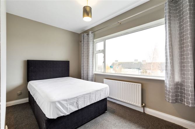 32 Pearse Brothers Park, Rathfarnham, Dublin 16