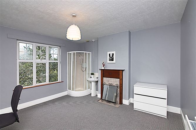 33 Seafield Avenue, Clontarf,   Dublin 3