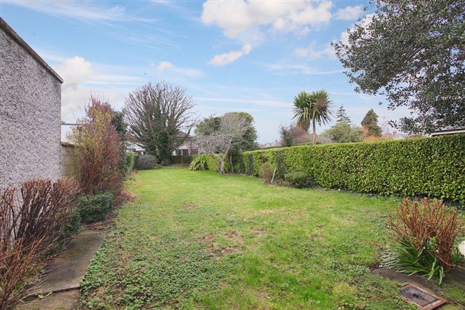 33 Seafield Avenue, Clontarf,   Dublin 3