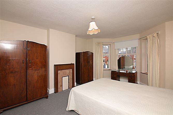 33 Seafield Avenue, Clontarf,   Dublin 3