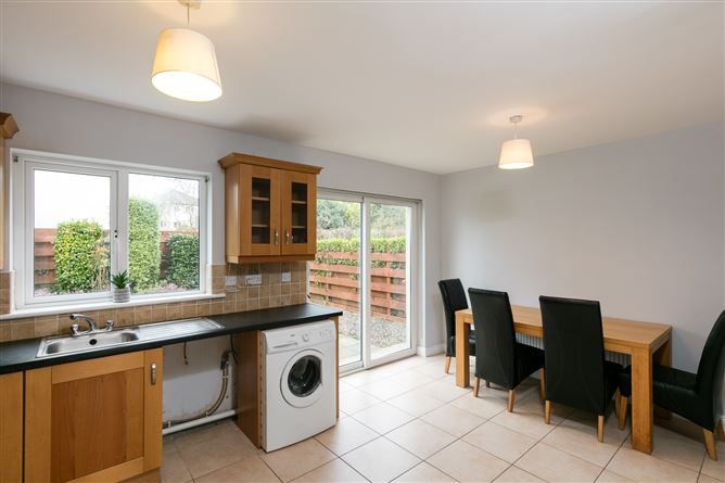 2 Oakwood, Gorey, Co. Wexford