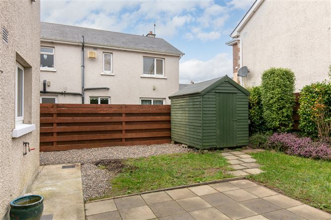 2 Oakwood, Gorey, Co. Wexford