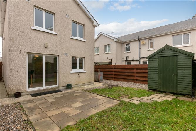 2 Oakwood, Gorey, Co. Wexford
