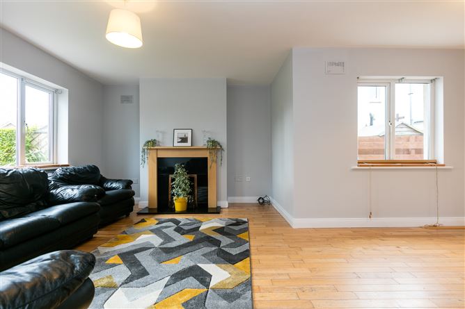 2 Oakwood, Gorey, Co. Wexford