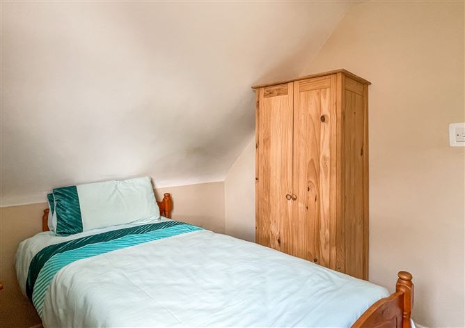 11 Ard Aoibhinn, Monivea, Co. Galway