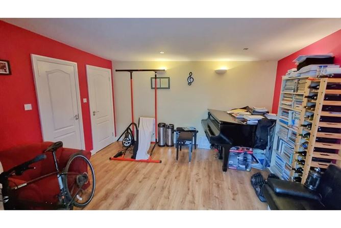84 Rory O'Connor Park, Dun Laoghaire, Co. Dublin