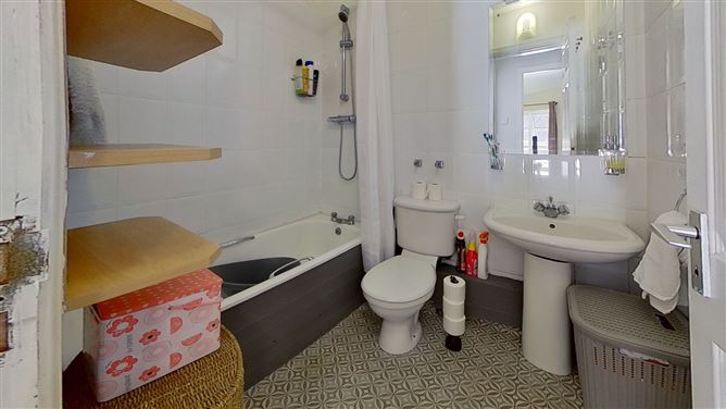 407 Ridgepool, Barrett St, Ballina, Co. Mayo