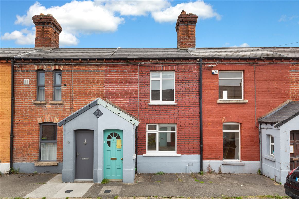 9 Avondale Avenue, Cabra, Dublin 7