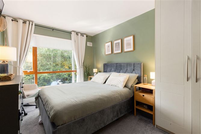 Photo 11 of 15 — 133 Hunter's Green, Hunterswood, Ballycullen, Dublin 24