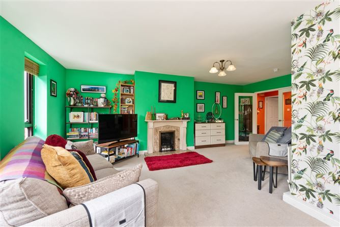 16 The Laurels, Main Street, Rathfarnham, Dublin 14