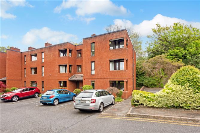 16 The Laurels, Main Street, Rathfarnham, Dublin 14