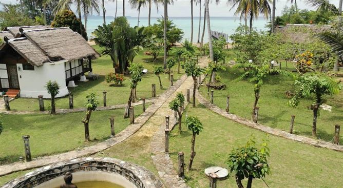 Private, Ary's Lagoon Resort, Central Java, Kemujan