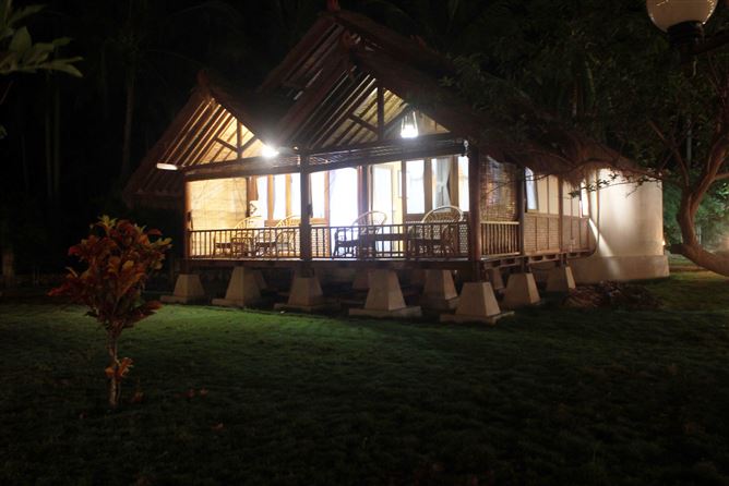 Private, Ary's Lagoon Resort, Central Java, Kemujan