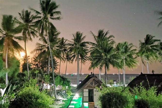 Private, Ary's Lagoon Resort, Central Java, Kemujan