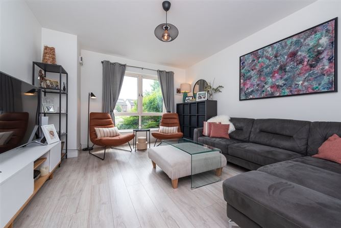 1 Oak Park Square, Oak Park, Naas, Co. Kildare. 