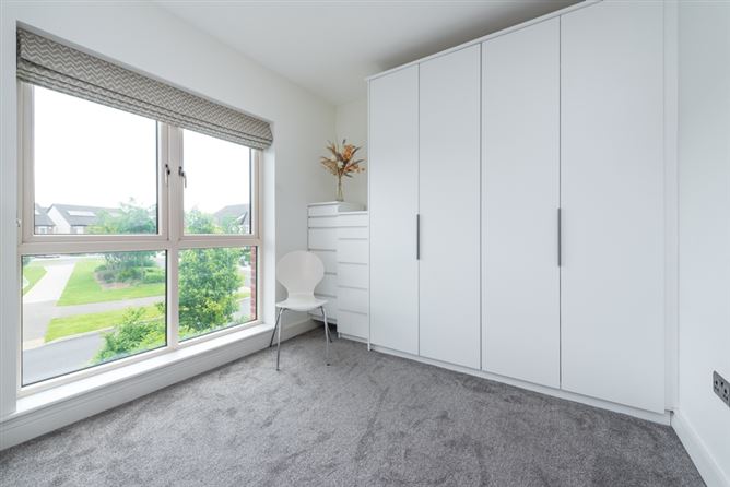 1 Oak Park Square, Oak Park, Naas, Co. Kildare. 