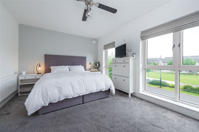1 Oak Park Square, Oak Park, Naas, Co. Kildare. 