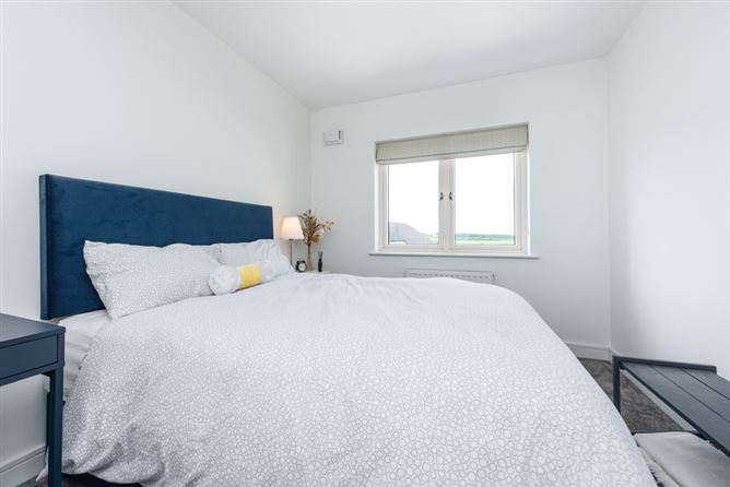 1 Oak Park Square, Oak Park, Naas, Co. Kildare. 