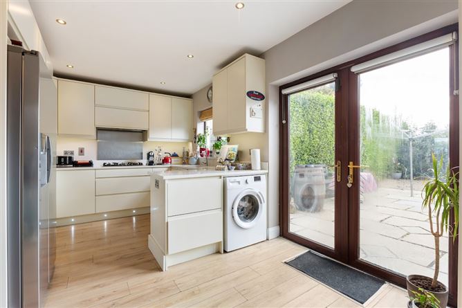15 Mount Eagle Green, Leopardstown, Dublin 18