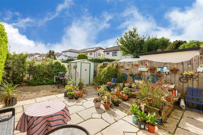 15 Mount Eagle Green, Leopardstown, Dublin 18