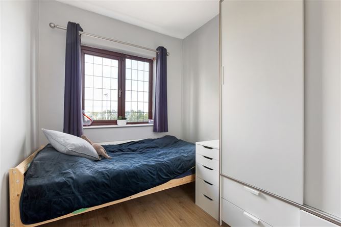 15 Mount Eagle Green, Leopardstown, Dublin 18