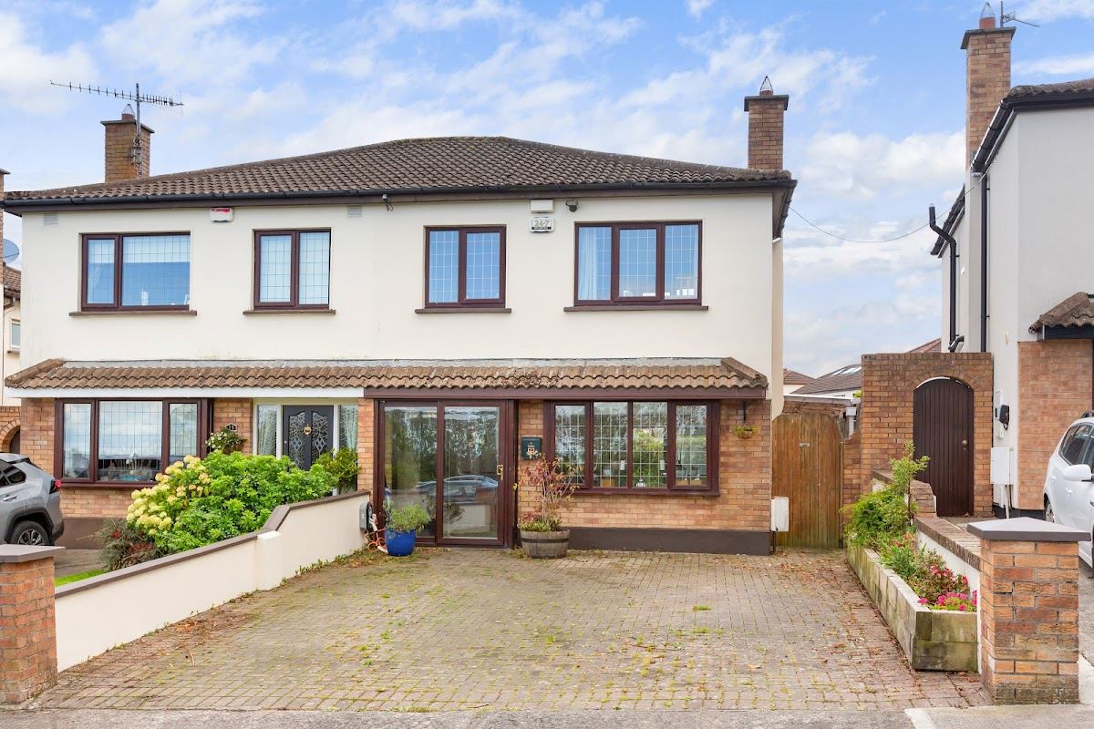 15 Mount Eagle Green, Leopardstown, Dublin 18