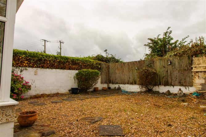 Photo 15 of 18 — 59 Kiltipper Drive, Aylesbury, Dublin 24