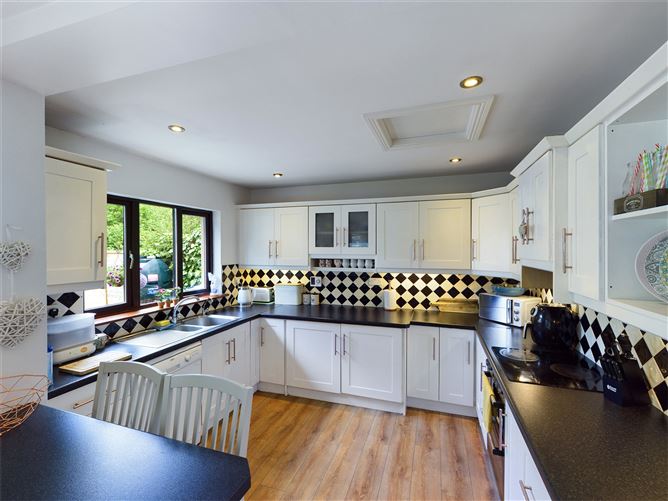 92 Woodhaven, Kilrush Road, Ennis, Co. Clare