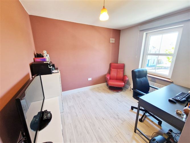 15 Powerscourt, Tulla, Co. Clare