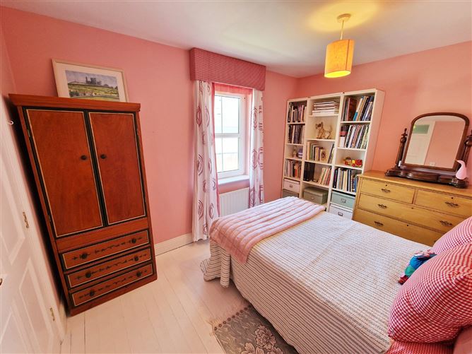 15 Powerscourt, Tulla, Co. Clare