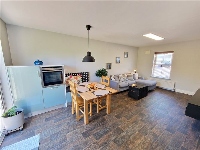 15 Powerscourt, Tulla, Co. Clare
