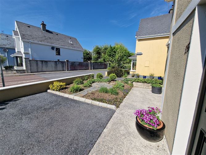 15 Powerscourt, Tulla, Co. Clare