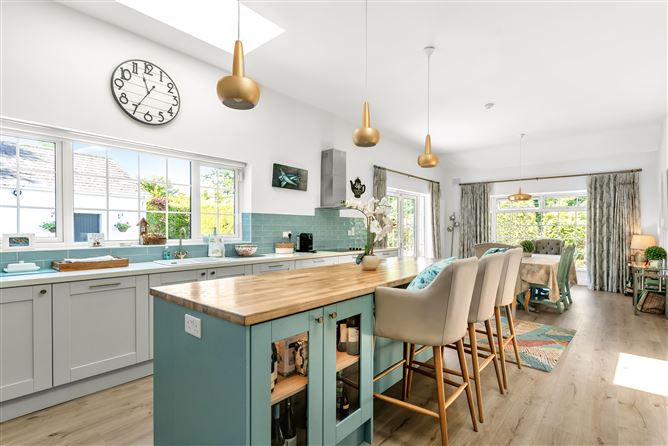 'The Cottage' on c. 1 Acre, Rathnabo, Blessington, Wicklow