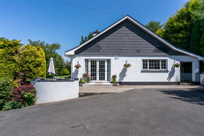 'The Cottage' on c. 1 Acre, Rathnabo, Blessington, Wicklow