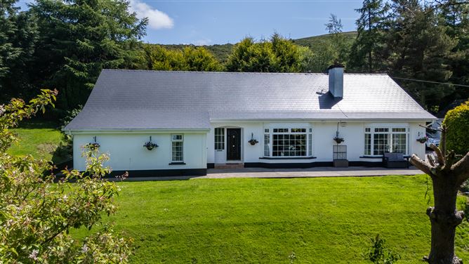 'The Cottage' on c. 1 Acre, Rathnabo, Blessington, Wicklow