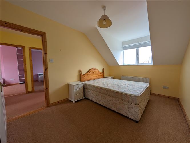 2 Chapel Row, Swinford, Co. Mayo