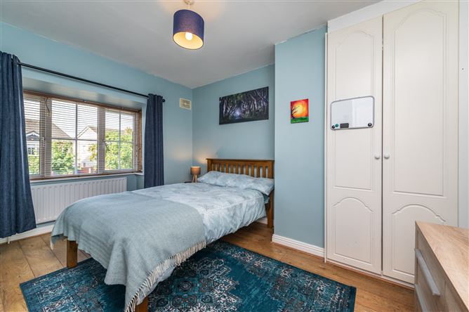 https://photos-a.propertyimages.ie/media/6/7/2/5017276/8f8b51a1-3226-4577-84e4-9195f1500137_l.jpg