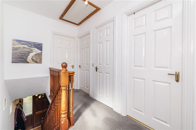 https://photos-a.propertyimages.ie/media/6/7/2/5017276/8f8b51a1-3226-4577-84e4-9195f1500137_l.jpg